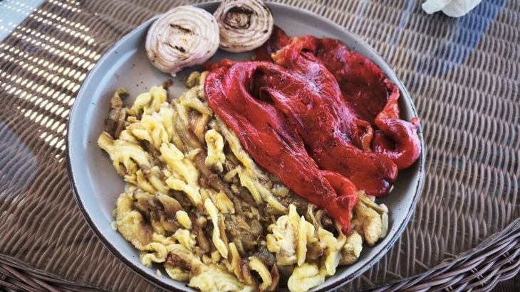 VIDEO FOTO | O salată de vinete în stil catalan. Secretul stă în cel mai bun ulei de măsline