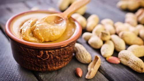 Zece lucruri adevărate despre mâncare care par greu de crezut / Oreo este „accidental” vegan, untul de arahide strălucește în întuneric, iar din arahide se poate face dinamită