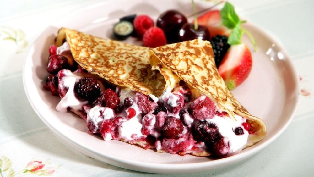 Clătite cum nu ai mai mâncat/Cum să faci dintr-un desert banal, un deliciu cu fructe