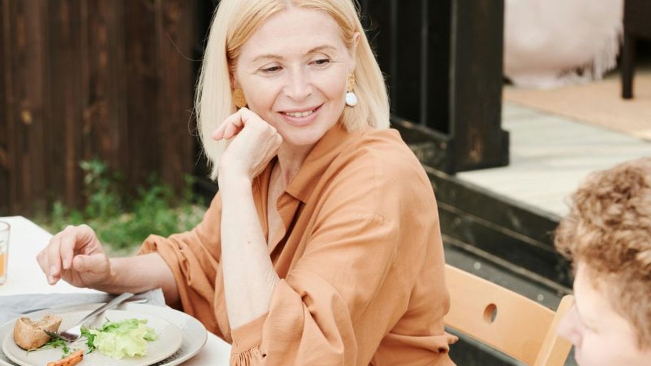 Stilul mediteraneean în familie: cum îi ajută pe copii să mănânce echilibrat și să dezvolte obiceiuri sănătoase pe termen lung