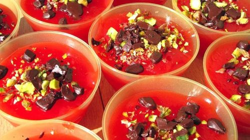 Gelatină de pepene sau gelo di melone, desertul rafinat al lunii august la care sicilienii nu renunță niciodată după masă sau înainte de culcare