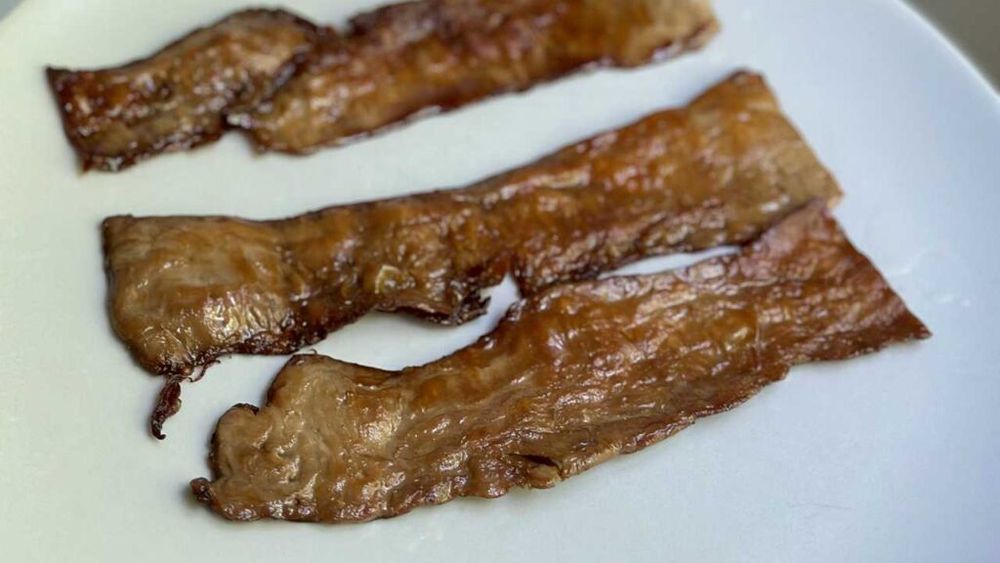 Bacon de ciuperci. Ce gust are și cum îl folosești