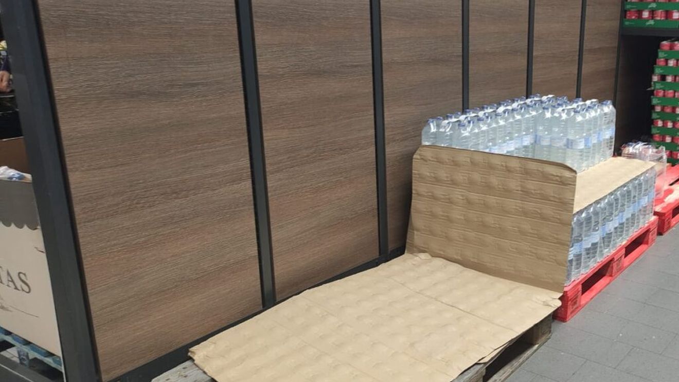 Cum mi-am petrecut „Pana de curent” din Spania/ Magazine golite de apă și conserve și întoarcerea la viața fără mobil/ De ce e bine să ai în casă kit-ul de supraviețuire pentru 72 de ore