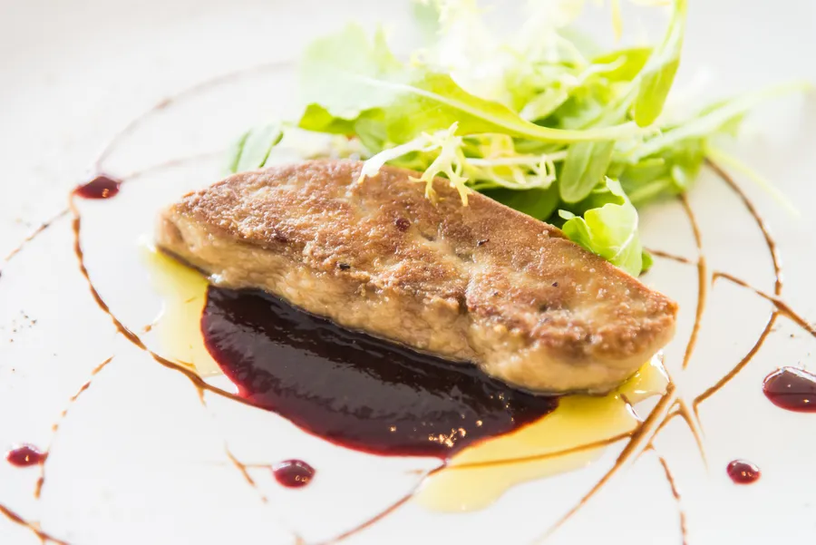 Foie-gras-interzis-în-restaurant