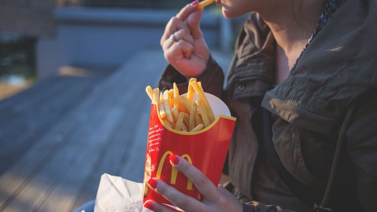 Un francizat faimos de peste ocean afirmă: Americanii abandonează fast food-ul / Lanțurile de restaurante casual sunt pe val