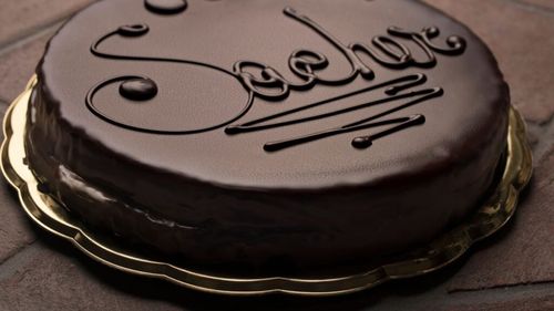 Mic dejun la Sacher în Viena/ Cum se face celebra prăjitură cu același nume