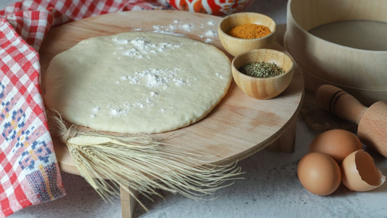 Făina greșită îți poate ruina pizza / Ce tip aleg bucătarii pentru un blat perfect: secretul unui aluat reușit