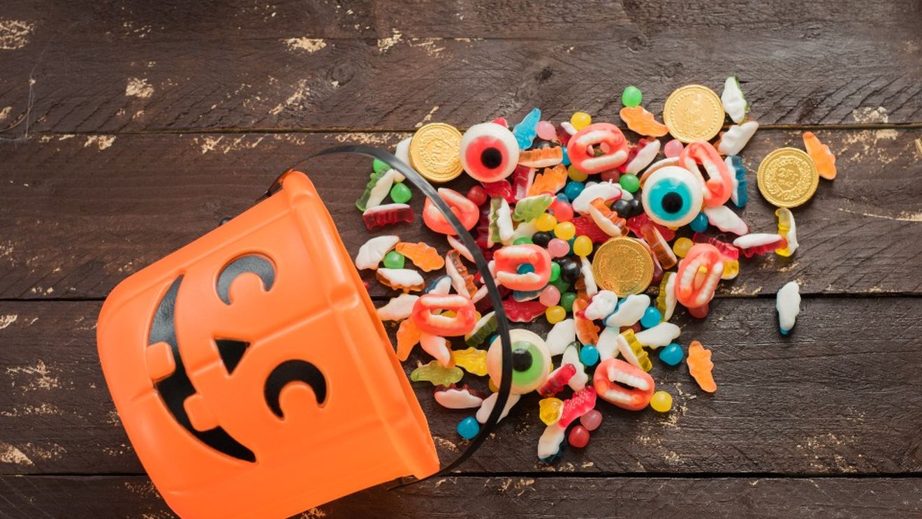 Ace în bomboanele distribuite la o paradă pentru adolescenți în SUA, cu câteva zile înainte de Halloween/ Food and Drug Administration: „Copiii să nu accepte – şi mai ales să nu mănânce – nimic care nu este ambalat comercial”