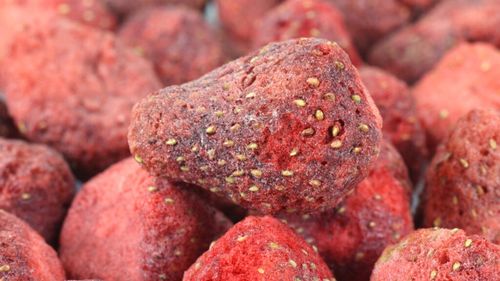 Șase mituri despre congelare pe care experții alimentari spun să nu le mai credem / Nu, bacteriile nu mor la îngheț și nu orice aliment poate fi congelat