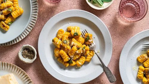 Gnocchi cu dovleac plăcintar, unt brun și salvie / Rețeta italiană cunoscută încă din vremea romanilor, adaptată zilelor noastre