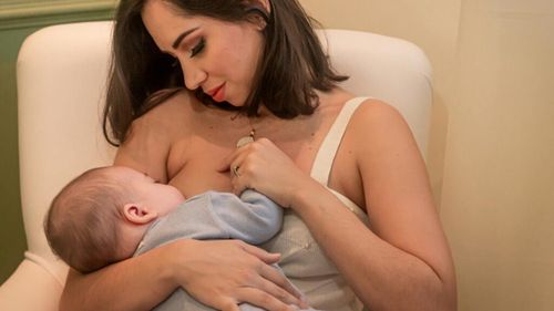 Săptămâna Mondială a Alimentaţiei la Sân. Medici: Alăptarea menţine şi asigură sănătatea copiilor după naştere