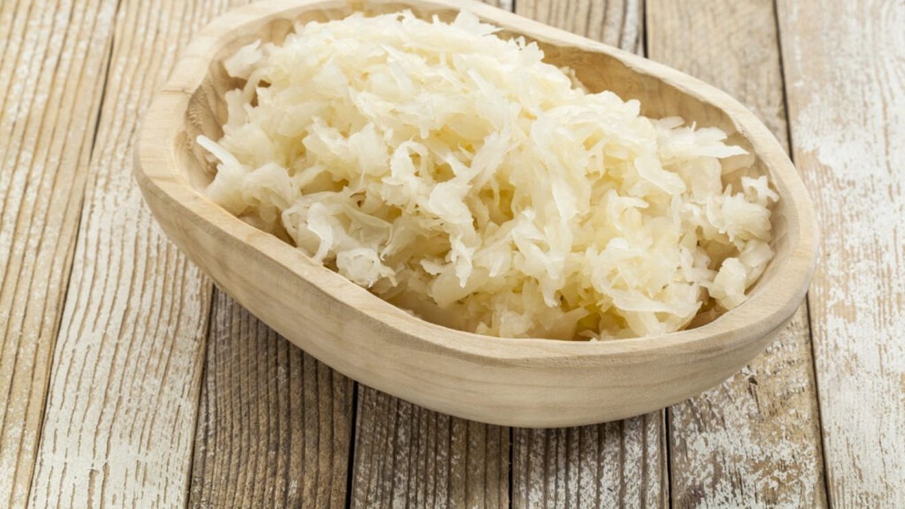 Varza murată, aliatul surpriză pentru intestin / Un nou studiu confirmă efectul protector pentru sănătatea intestinală