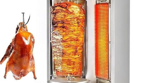 Îți place șaorma? Acum o poți prepara și în casă cu un aparat asemănător celui de la magazinul din colț, dar cu dimensiuni mai reduse