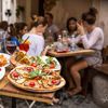 7 greșeli pe care turiștii le fac în restaurantele din Italia. De ce italienii strâmbă din nas când ceri cappuccino după prânz