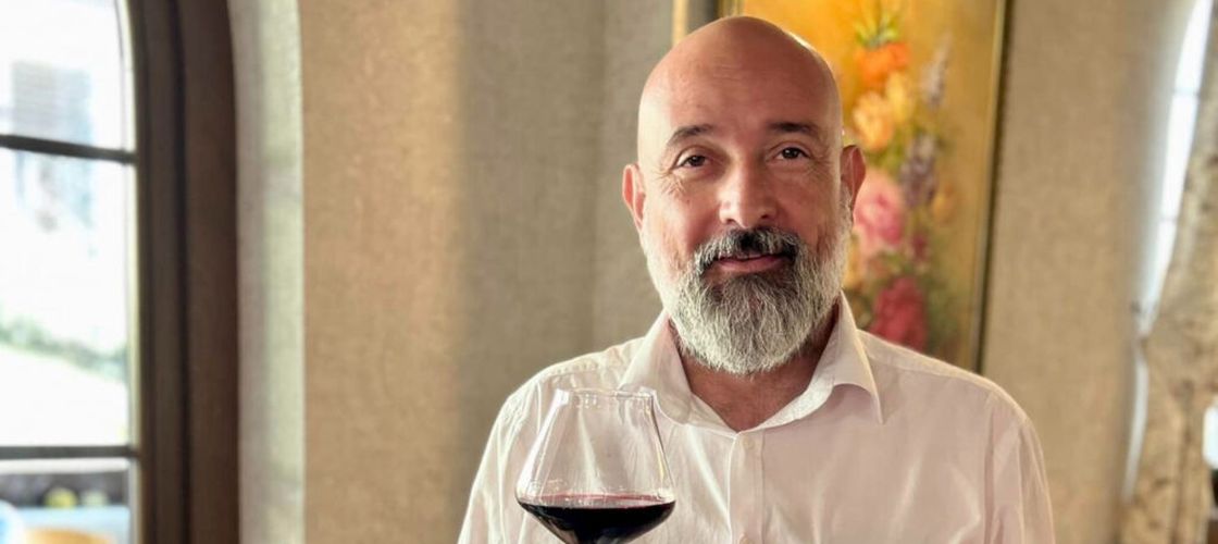 VIDEO | Connaisseur fără ifose (Ep. 73): De ce e nevoie de o schimbare a modului în care vinurile sunt organizate la raft: „Actualul sistem pune piedici consumatorului”