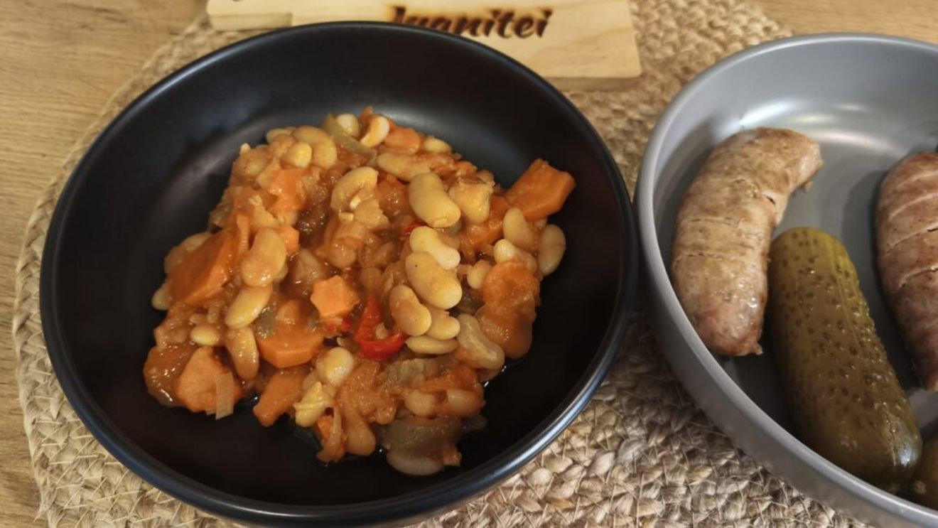 VIDEO | Rețetele Juanitei | Tocană de toamnă cu legume din belșug și fasole/ Fiartă la foc mic să se îmbine aromele