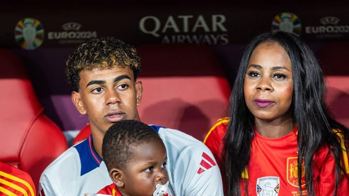 Mama lui Lamine Yamal, starul FC Barcelona, dineu la Londra cu fanii/ Participarea costă între 150 şi 360 de euro, iar cei care achiziţionează biletele cele mai scumpe vor avea posibilitatea de a face fotografii cu Sheila Ebana