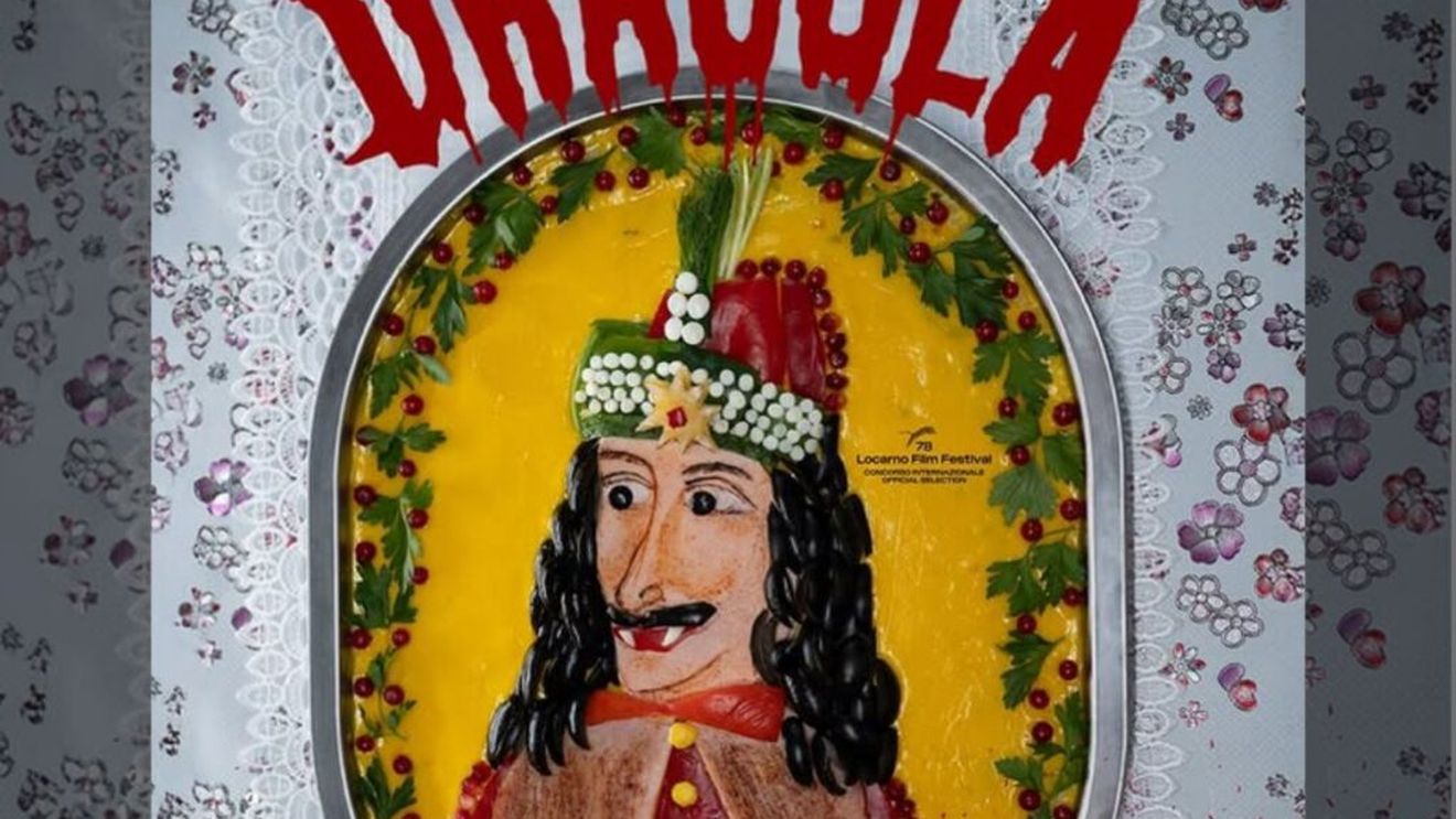 Inedit: Salată boeuf decorată cu portretul lui Dracula, în afișul noului film semnat de Radu Jude / Pelicula, selecționată la Festivalului  Internațional de Film de la Locarno