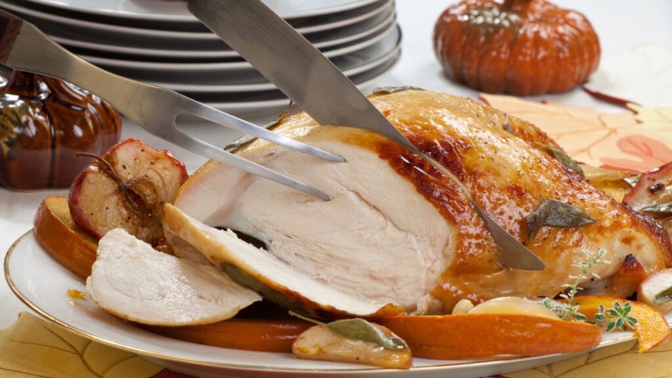 Curcan umplut, rețeta pe care o folosesc americanii pentru Thanksgiving Day/Ziua Recunoștinței adună familiile americane în jurul mesei