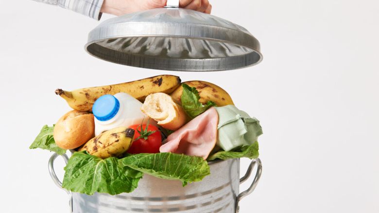 România aruncă anual peste 3 milioane de tone de alimente / FBAR cere soluții pentru recuperarea surplusului alimentar