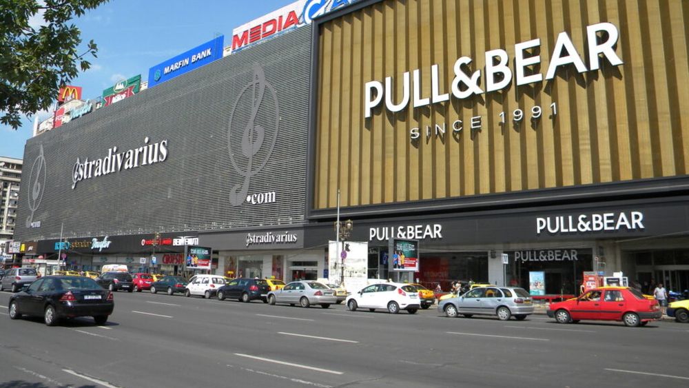 Magazinul Unirea Shopping Center din Bucureşti va fi reconfigurat: Noul concept va include restaurante, cafenele şi rooftop bars (consultanți)