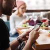 Restaurantul din Bangkok unde telefoanele sunt interzise la masă / Gaggan Anand vrea să păstreze surpriza din farfurie
