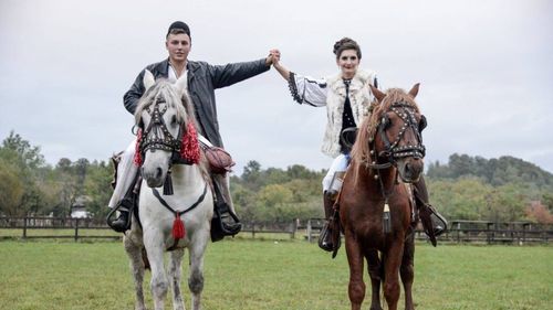 FOTO | Cum își vinde direct produsele familia Băluță de la ferma Stâna Vaideeni: producție zilnică, procesare proprie și magazine în Râmnicu Vâlcea și Horezu