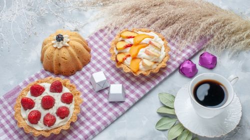 Cât zahăr poți consuma într-o zi, fără să riști probleme de sănătate/Este o mare diferență între zahărul natural și cel adăugat