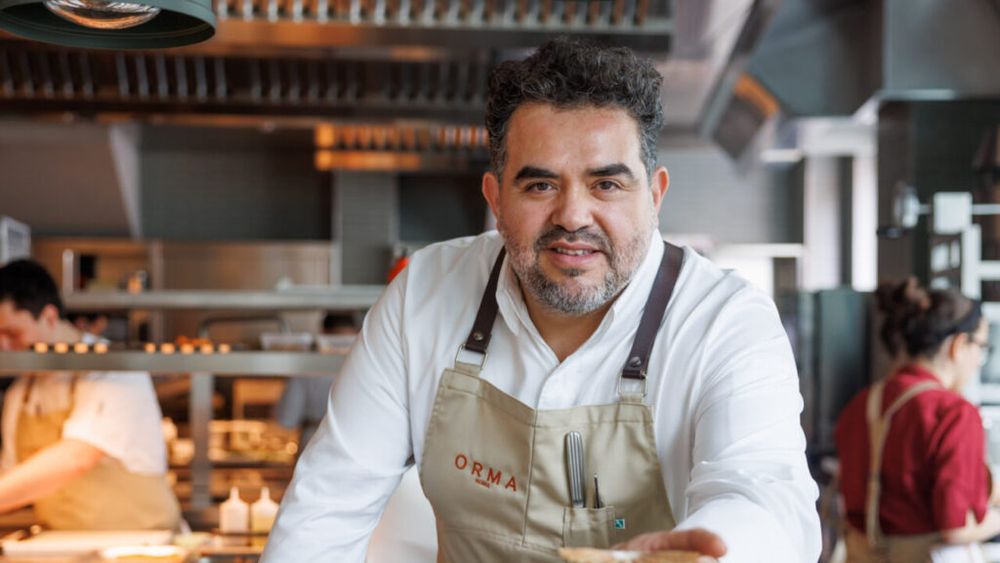 FOTO | Un chef cu stea Michelin a gătit la București. Cum a fost meniul semnat de Roy Cáceres