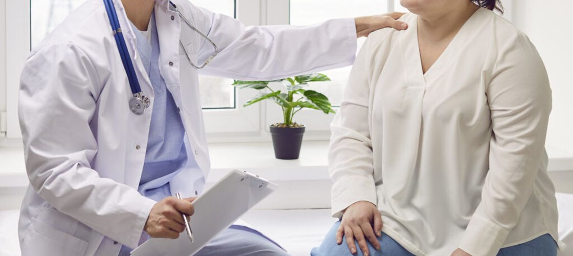 O singură doză dintr-o terapie cu ARN reduce durabil colesterolul cu peste 60% pe o perioadă de cel puțin un an (Studiu clinic)