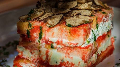 Tiramisù de Obor, invenția ”sărată” unui restaurant din București, care face furori printre clienți