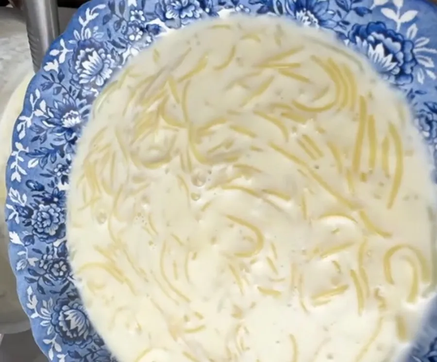 deserturile-simple-pe-care-ni-le-facea-bunica-trei-variante-dulci-cu-lapte