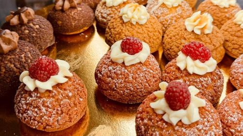 Ionela a trecut de la profesia de farmacist la cea de cofetar: „Am luat dintr-odată decizia și m-am înscris la cursuri”