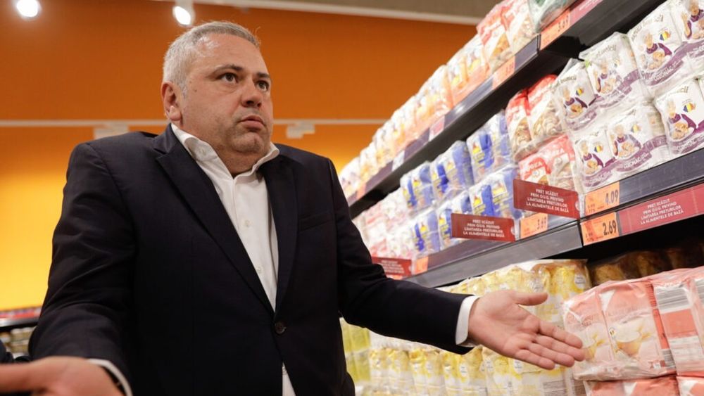 VIDEO | USR îl cheamă pe Florin Barbu la „Ora Guvernului” după propunerea privind limitarea mărcilor proprii la 20%. Ministrul respinge acuzațiile de plagiat: „Nu am promovat niciun proiect AUR”