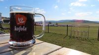 Cola creată în comunism ca să învingă Coca-Cola se vinde și astăzi / Opt rivali locali cu rețete surprinzătoare / România a avut Quik Cola, dar produsul a dispărut de pe piață