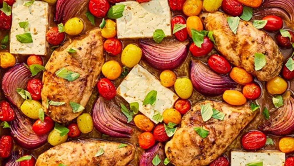 Pui cu feta la cuptor / Rețeta cu care nu vei da greș, în special atunci când ești grăbit și nu vrei să petreci mult timp în bucătărie