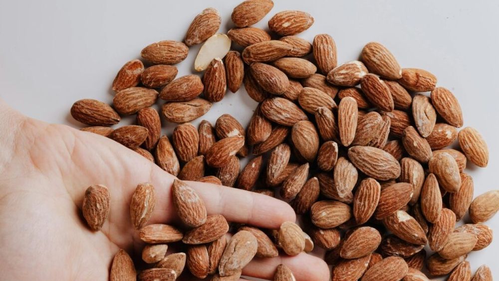 Vrei să slăbești? Cea mai bună nucă recomandată de nutriționiști, care te poate ajuta să câștigi lupta cu kilogramele