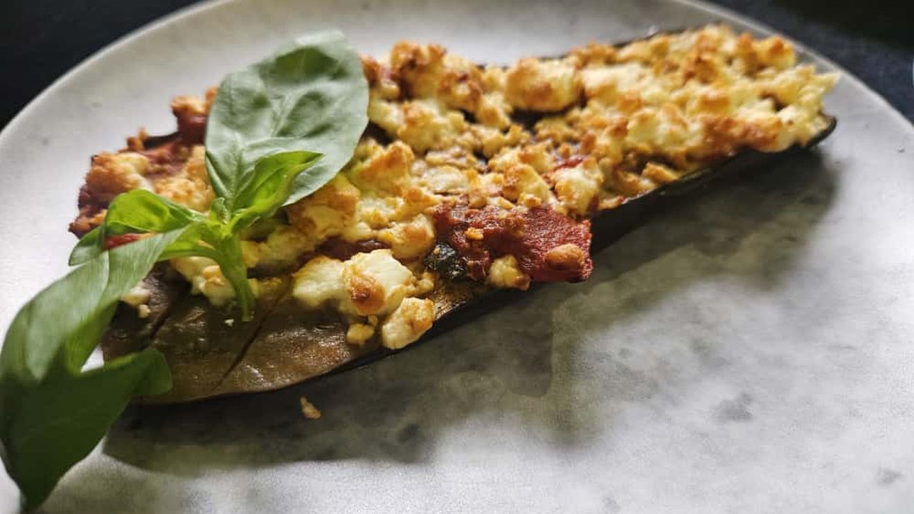 Vinete cu brânză la cuptor: o rețetă simplă și gustoasă, perfectă pentru cină, în această perioadă