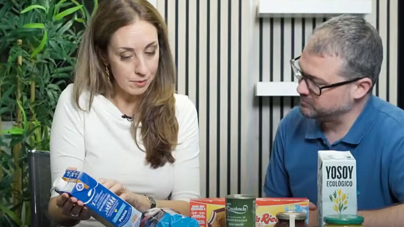 De ce trebuie sa citești etichetele alimentelor pe care le cumperi. Nutriționista care a scris o carte despre acestea îți explică în ce fel ești înșelat de producători