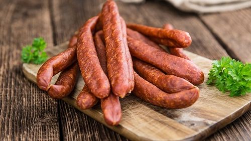 Gata cu mișmașurile! Consumatorii europeni vor să știe ce mănâncă și, pentru asta, obligă producătorii de hrană să dea dovadă de transparență