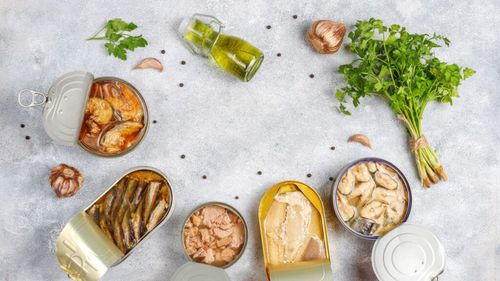 Ce nu ți-a spus nimeni despre conservele de pește: Semnele clare pe care nu trebuie să le ignori / „Calitatea lor este influenţată în primul rând de calitatea ingredientelor şi a materiilor prime, dar şi de respectarea legislaţiei”
