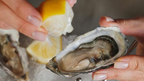 Este sigur să mănânci stridii crude?/ Experții dezvăluie riscurile și te învață cum să le savurezi fără să te îmbolnăvești