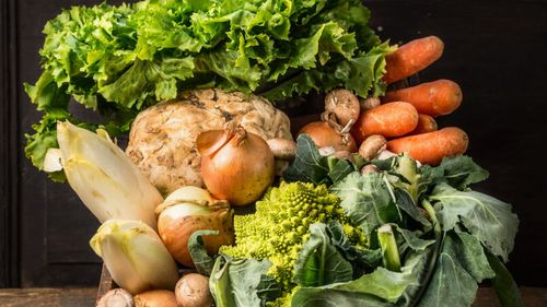 Morcovi moi, pâine uscată, mere zbârcite: 7 alimente care par stricate, dar pe care le poți salva foarte ușor