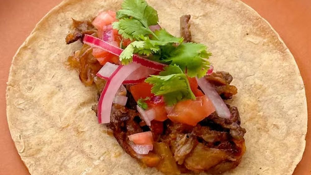 Idei de cină: Tacos de „fake pulled pork”/ Vegetariene, deoarece se prepară din ciuperci/ Au gust de carne de porc și sunt gata în 30 de minute/ Rețetele Juanitei
