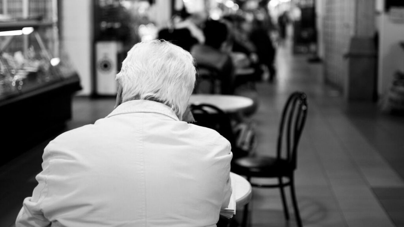 Mulţi vârstnici sar peste mese pentru a face faţă cheltuielilor, în Regatul Unit / Datele indicate de un studiu recent