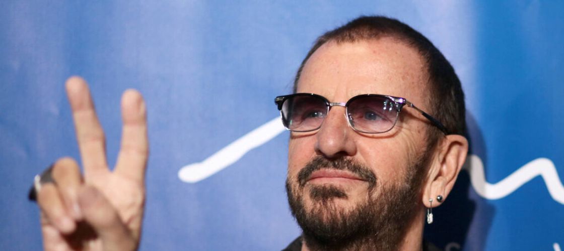 Fostul baterist al trupei The Beatles, Ringo Starr, dezvăluie rutina care îl ajută să rămână în formă la 85 de ani: „Trebuie să te ridici din pat și să faci mișcare”/ „Secretul” său: afine și broccoli