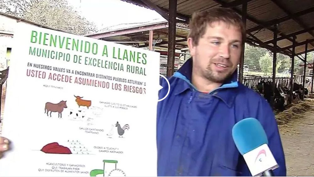 Orășenii în concediu caută liniștea rurală și sunt surprinși să fie treziți la 6 dimineața de cântecul cocoșilor / La intrarea în satele agroturistice, spaniolii au pus avertismente legate de „riscurile” unei vacanțe la țară