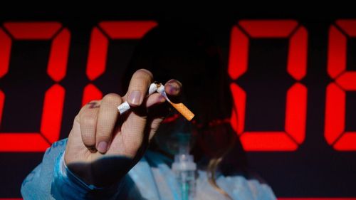 Patru alimente și băuturi care i-ar putea ajuta pe fumători să renunțe la acest obicei dăunător/Laptele, fructele și legumele, pe primul loc în dieta care ți-ar putea fi aliat pe drumul renunțării la fumat