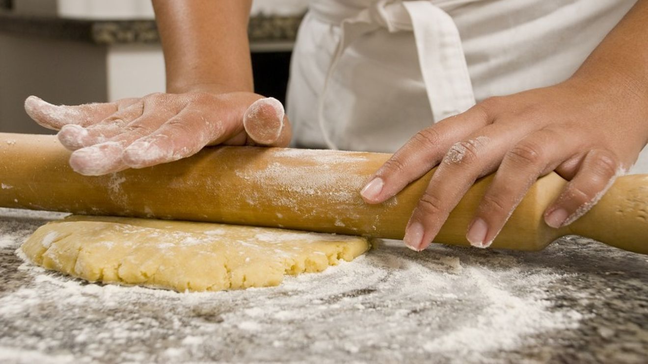 Pastele de vineri seara | Cea mai simplă rețetă de paste de casă. Ai nevoie doar de 3 ingrediente