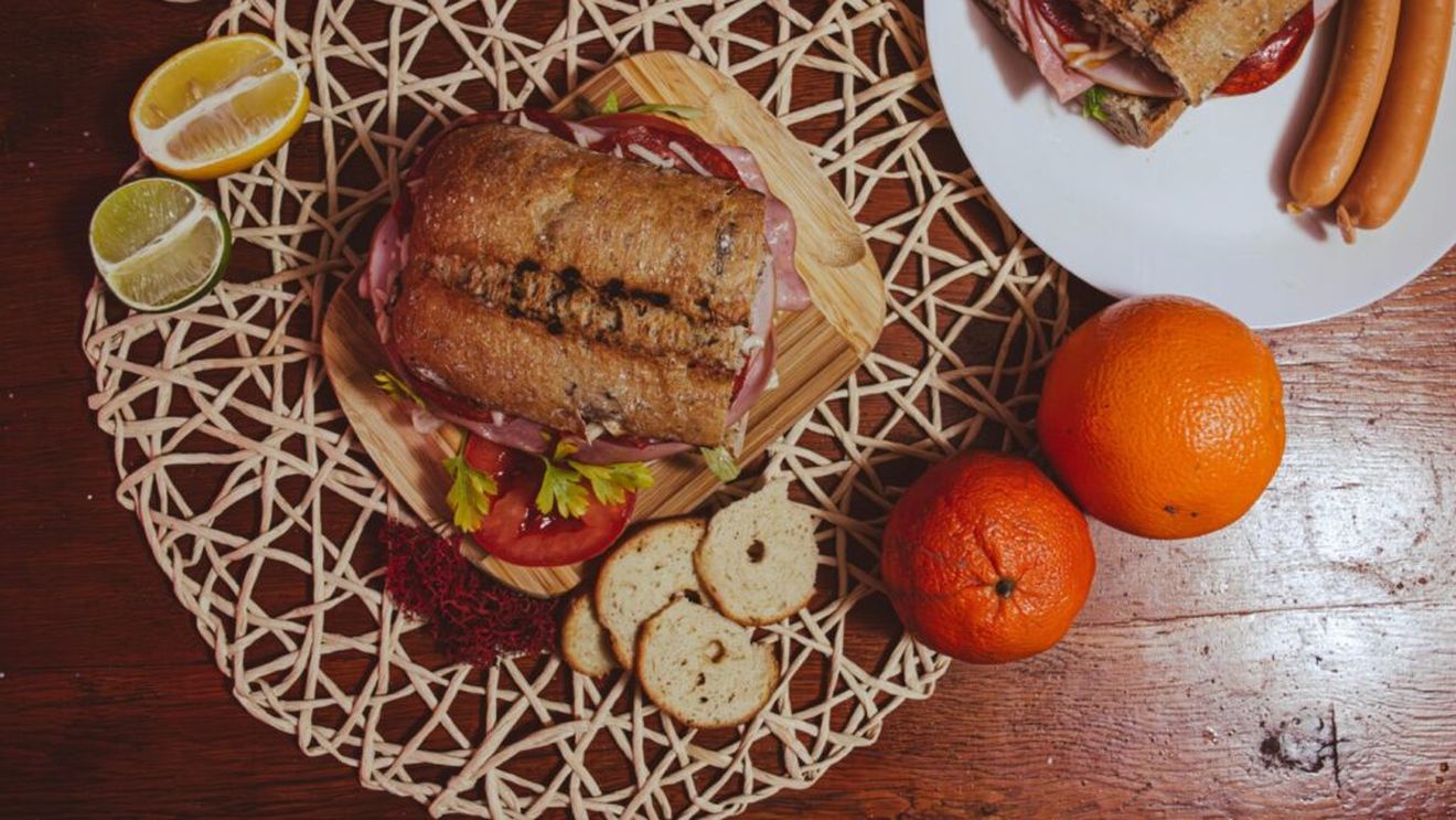 Friptură sau sandviș pentru prânz? Întrebarea care a dus la un conflict între premierul britanic și liderul opoziției din Marea Britanie